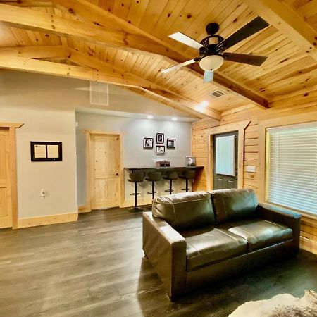 Cabin At Chitt'S Creek Emory Buitenkant foto