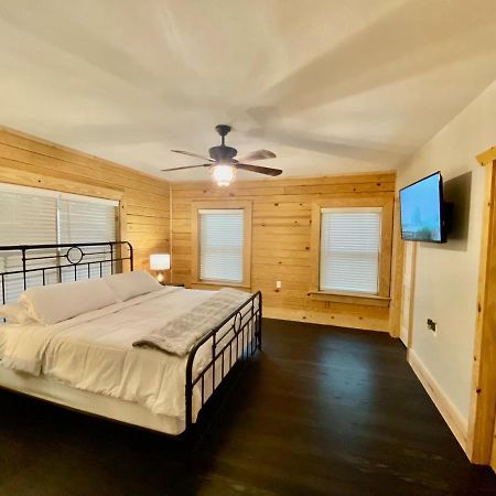 Cabin At Chitt'S Creek Emory Buitenkant foto