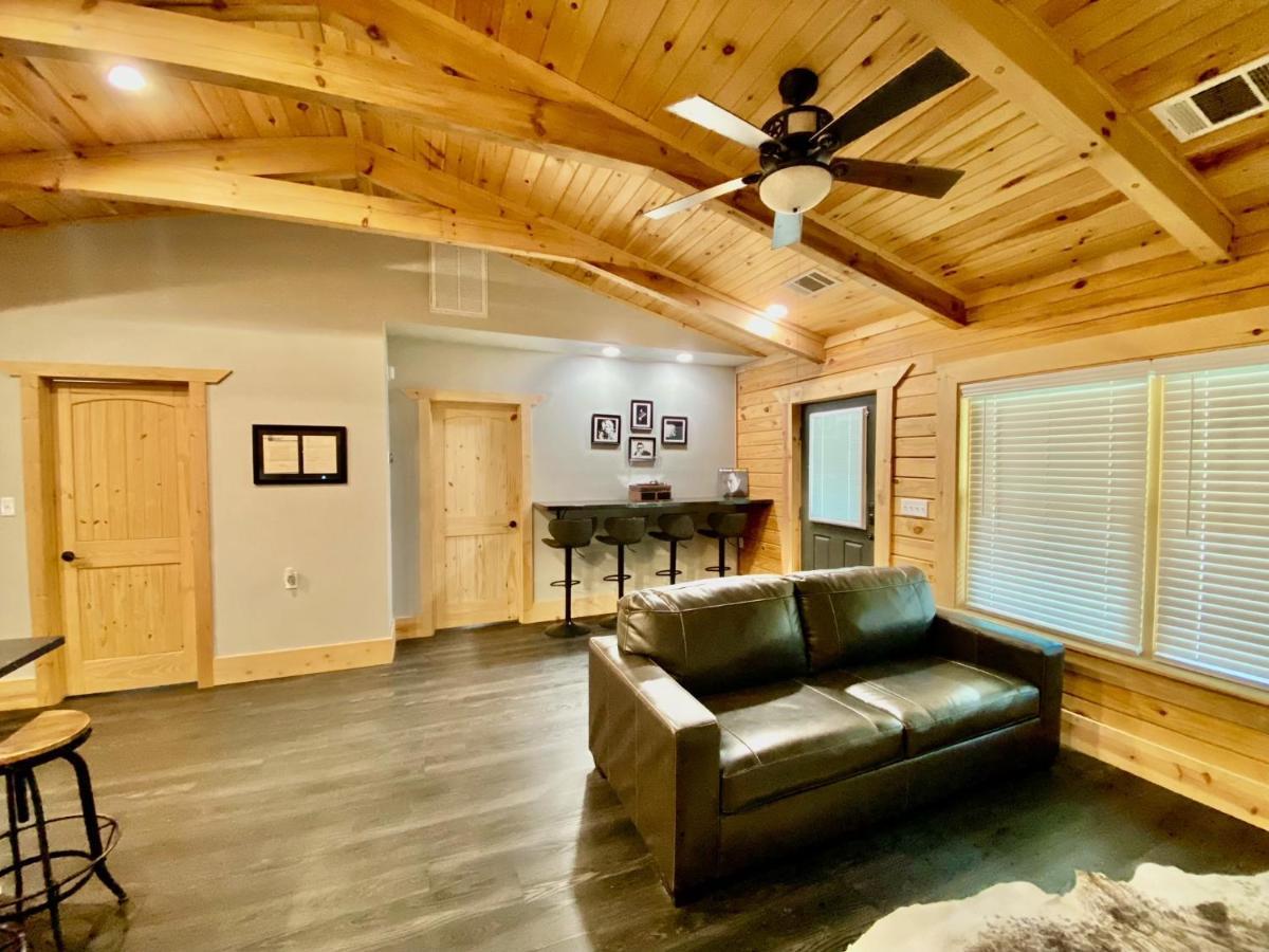 Cabin At Chitt'S Creek Emory Buitenkant foto