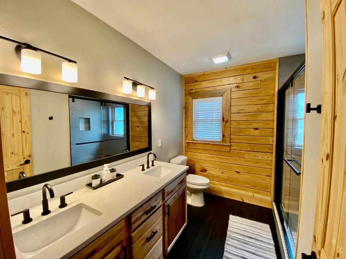 Cabin At Chitt'S Creek Emory Buitenkant foto